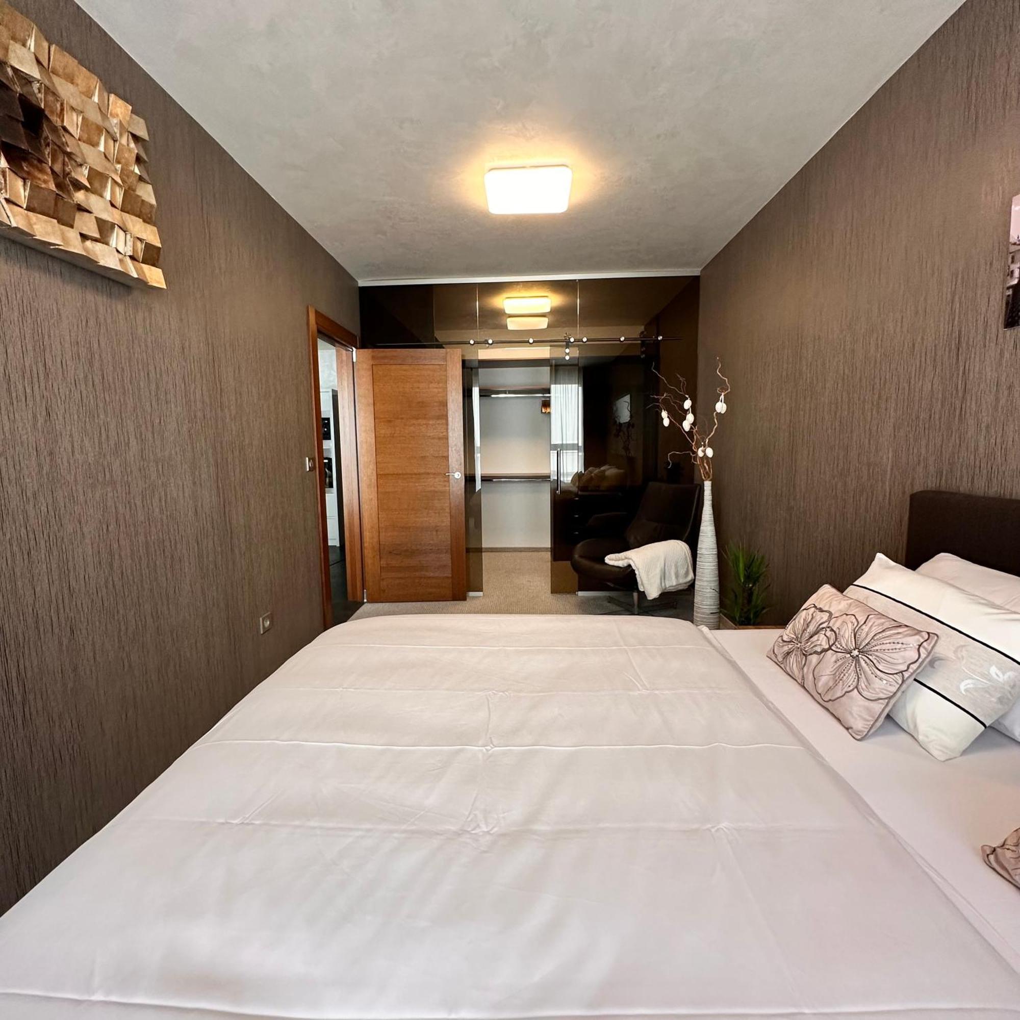 Apartman Leonardo - City Center Trnava Luaran gambar
