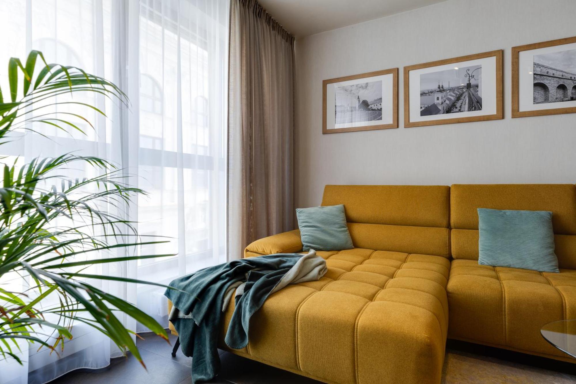 Apartman Leonardo - City Center Trnava Luaran gambar