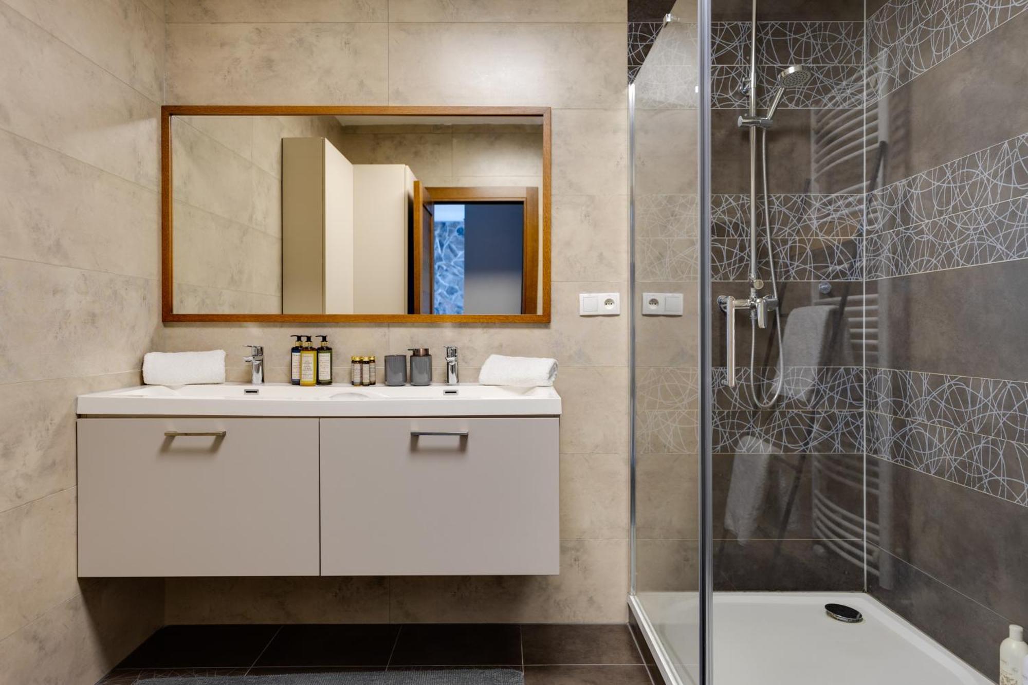 Apartman Leonardo - City Center Trnava Luaran gambar
