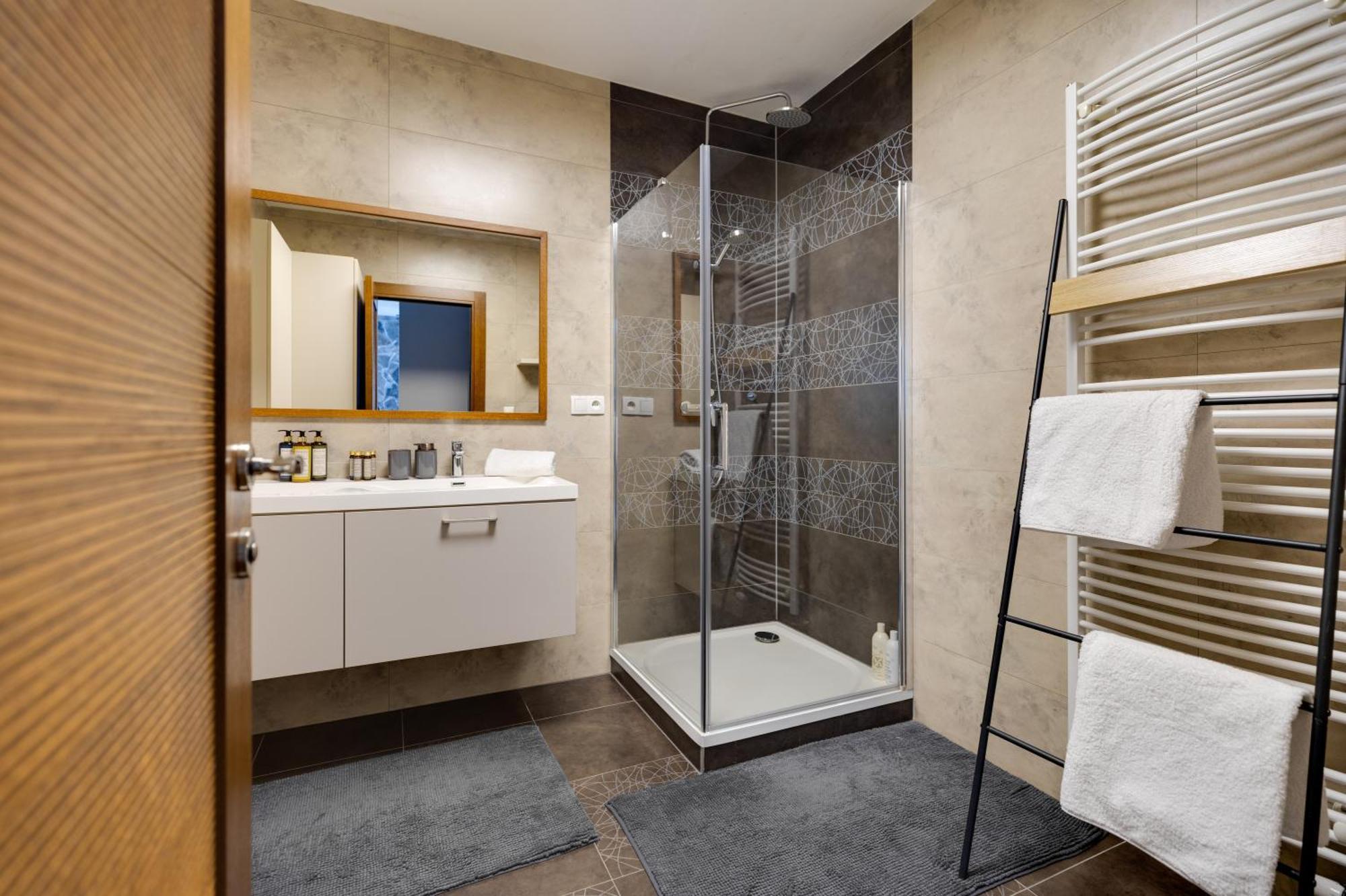 Apartman Leonardo - City Center Trnava Luaran gambar